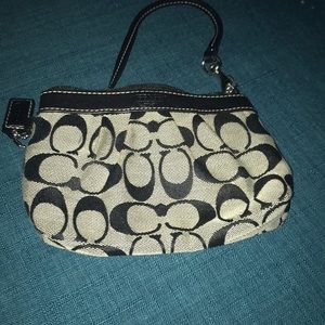Black and Tan wristlet